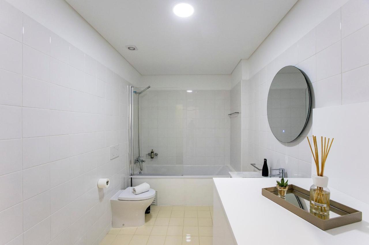 Superb 1Br Flat W/ Garden, Ac & Free Parking By Lovelystay Porto Zewnętrze zdjęcie