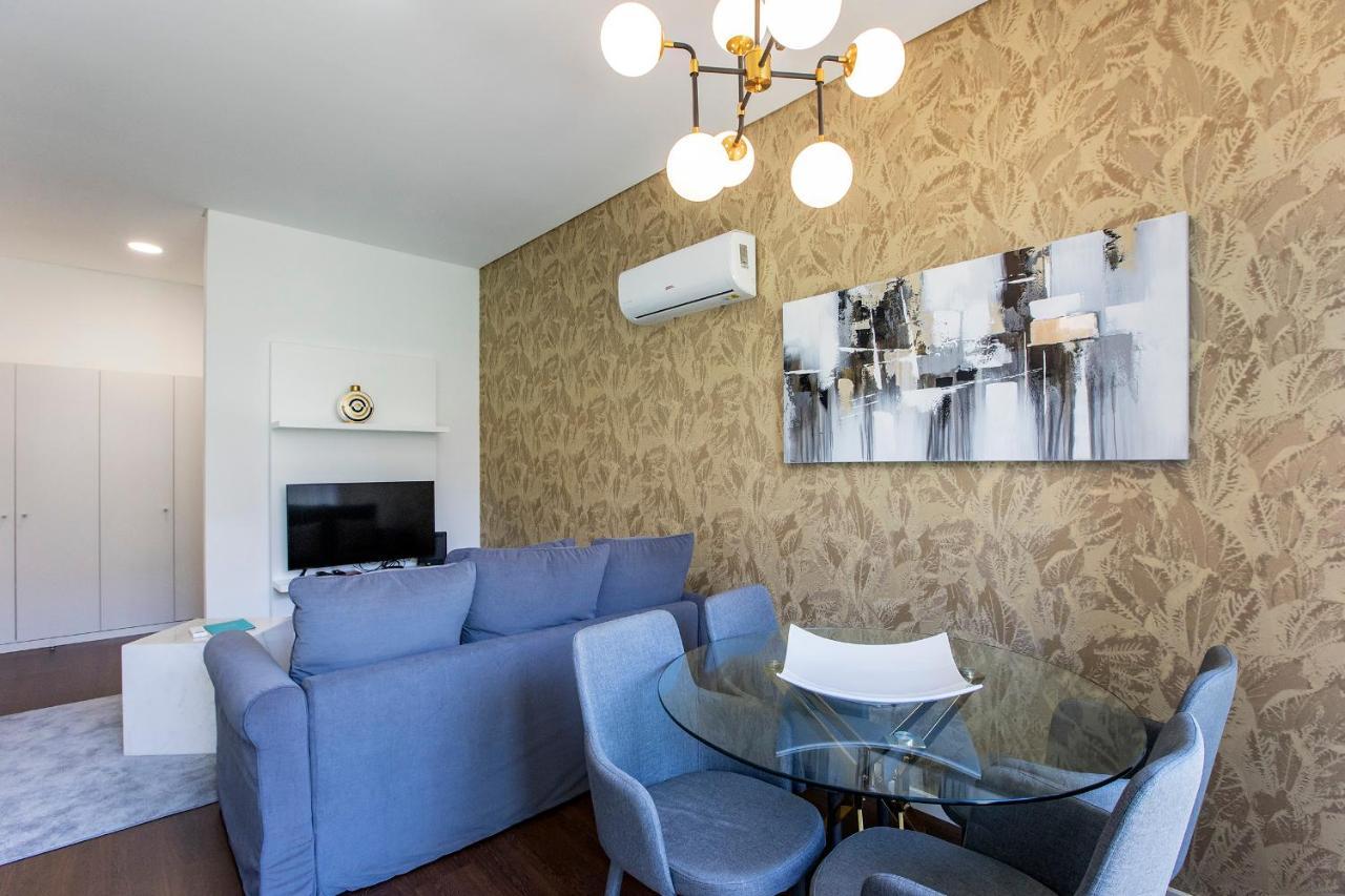 Superb 1Br Flat W/ Garden, Ac & Free Parking By Lovelystay Porto Zewnętrze zdjęcie
