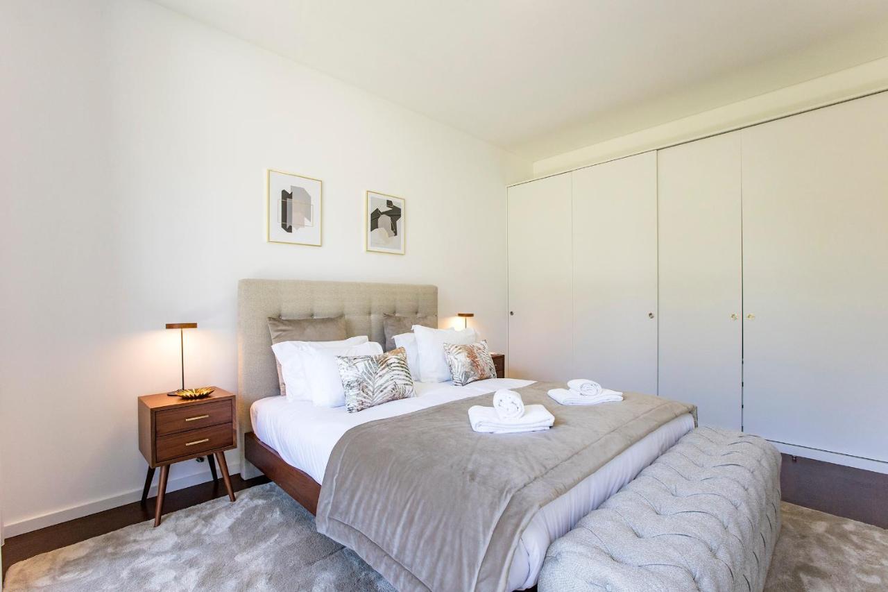 Superb 1Br Flat W/ Garden, Ac & Free Parking By Lovelystay Porto Zewnętrze zdjęcie