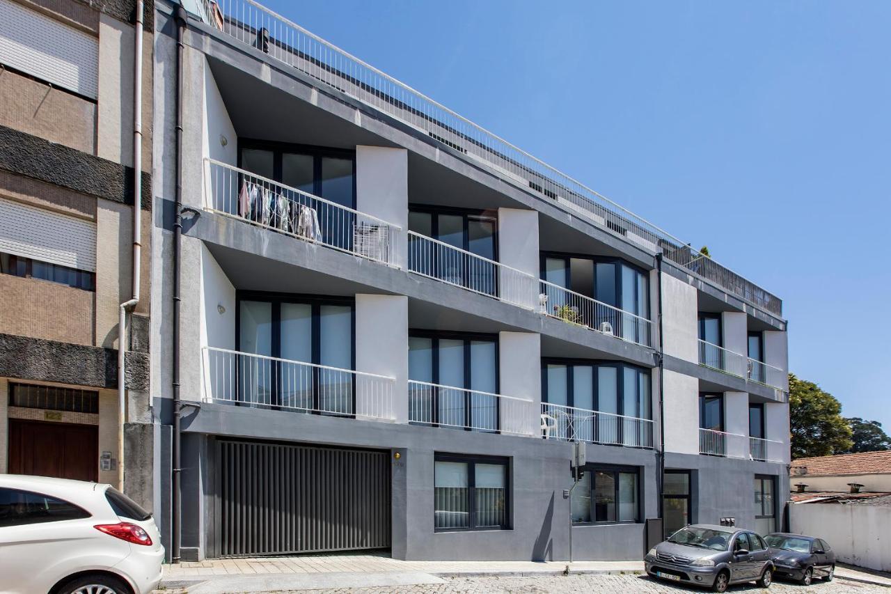 Superb 1Br Flat W/ Garden, Ac & Free Parking By Lovelystay Porto Zewnętrze zdjęcie